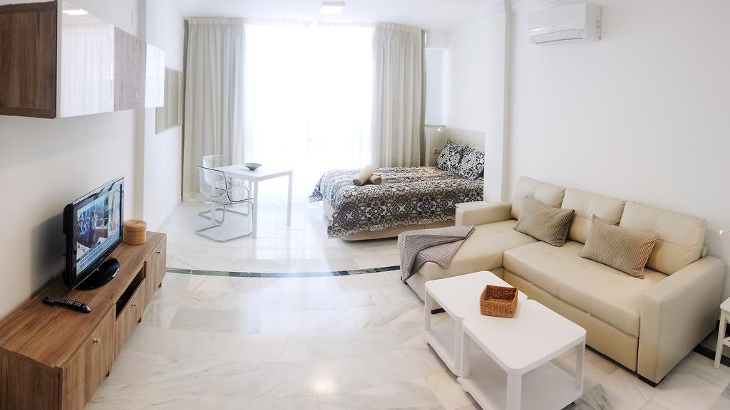 Luxury Studio Μαρμπέλλα Εξωτερικό φωτογραφία